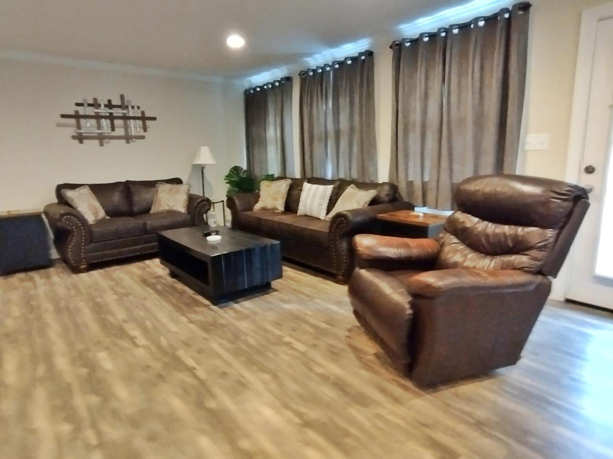 Backwoods Family Getaway! 3 Bedroom House! Yanceyville Ngoại thất bức ảnh